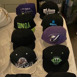 🔴 Assorted Flat Brim Hats PRICE FOR ONE